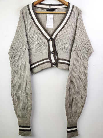 Buy online pre-used pre-loved 100% authentic & Original branded Prettylittlethings (LS-7346) available in Pakistan. Top international brands avilable.