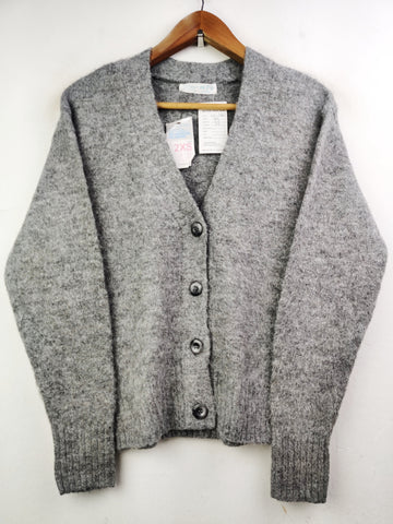 Buy online pre-used pre-loved 100% authentic & Original branded Primark (LS-7361) available in Pakistan. Top international brands avilable.