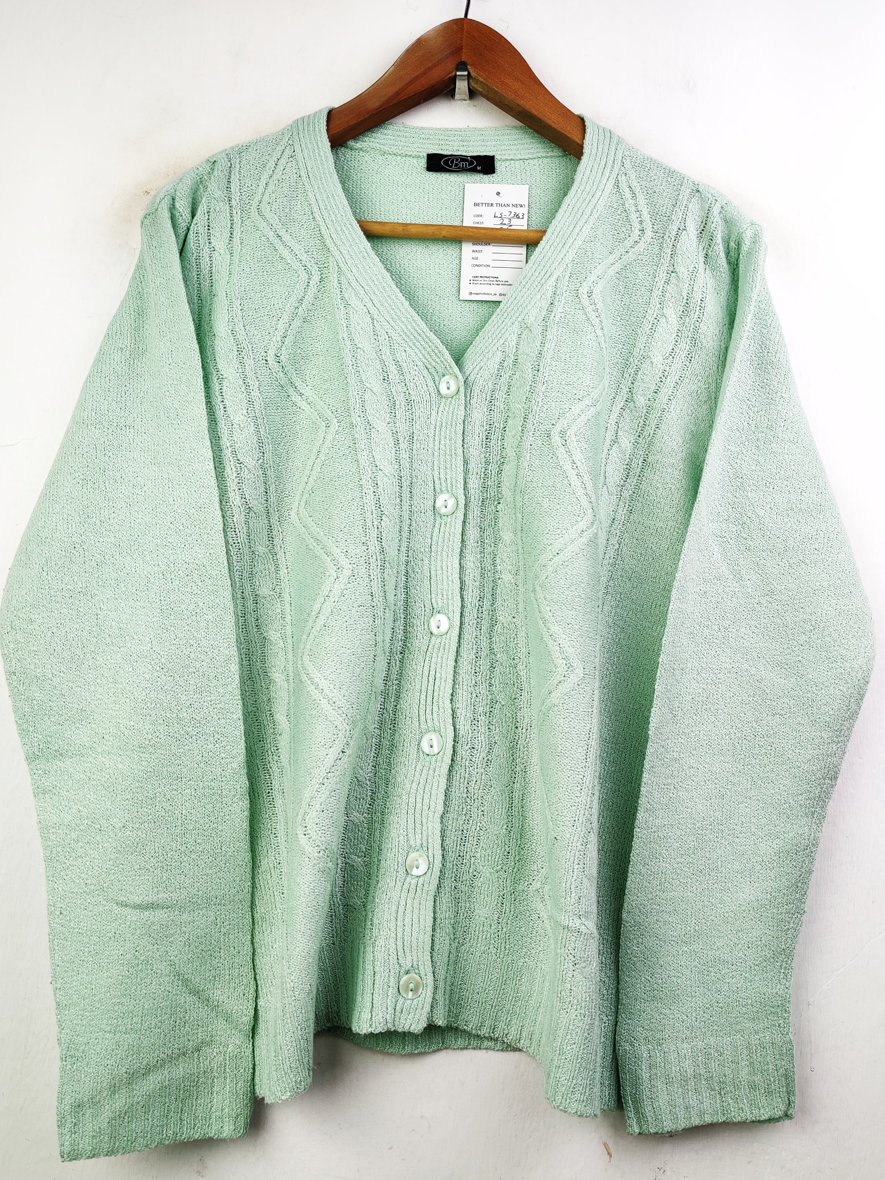 Buy online pre-used pre-loved 100% authentic & Original branded Bm Collection (LS-7363) available in Pakistan. Top international brands avilable.