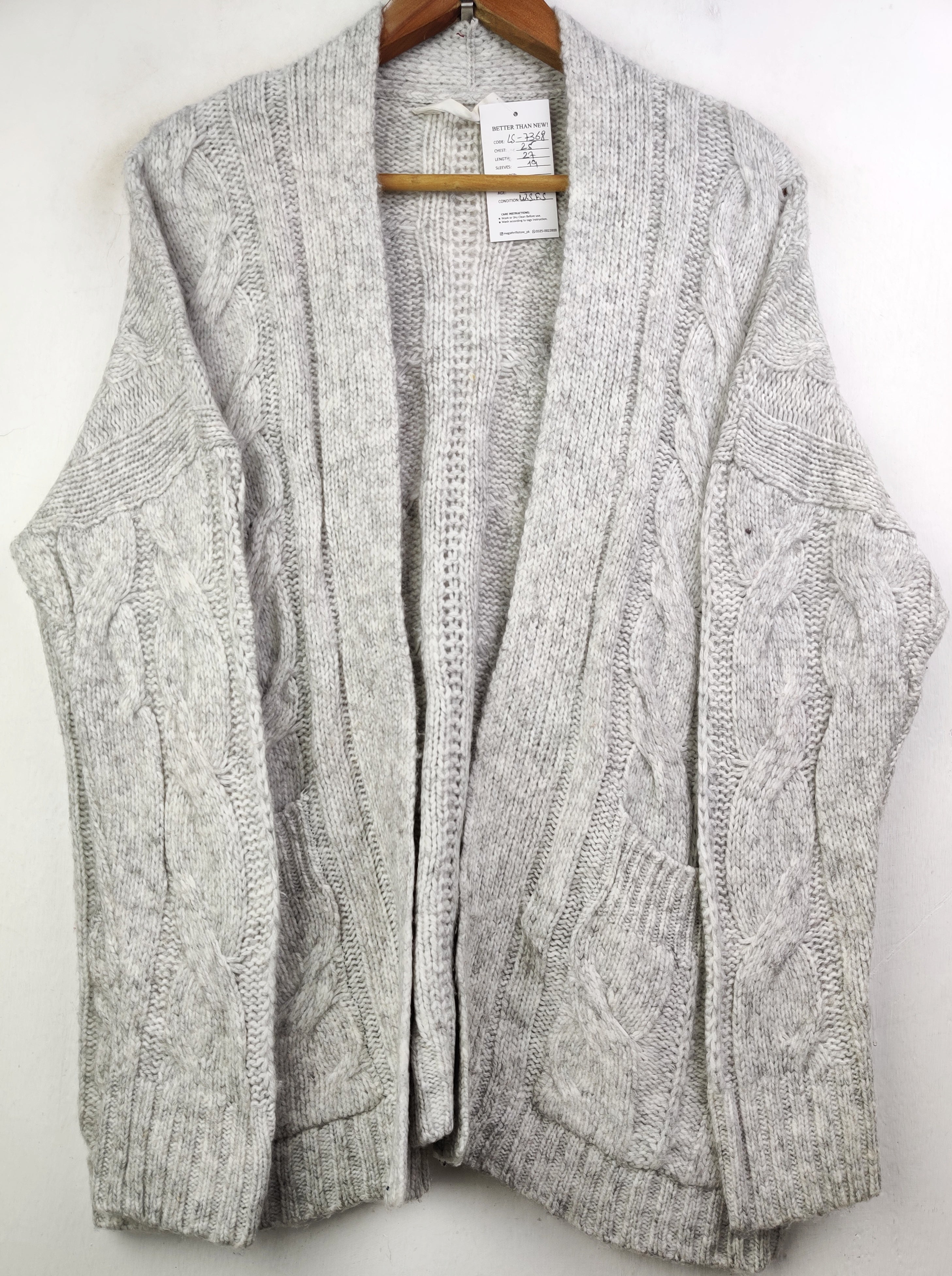 Buy online pre-used pre-loved 100% authentic & Original branded Primark (LS-7368) available in Pakistan. Top international brands avilable.