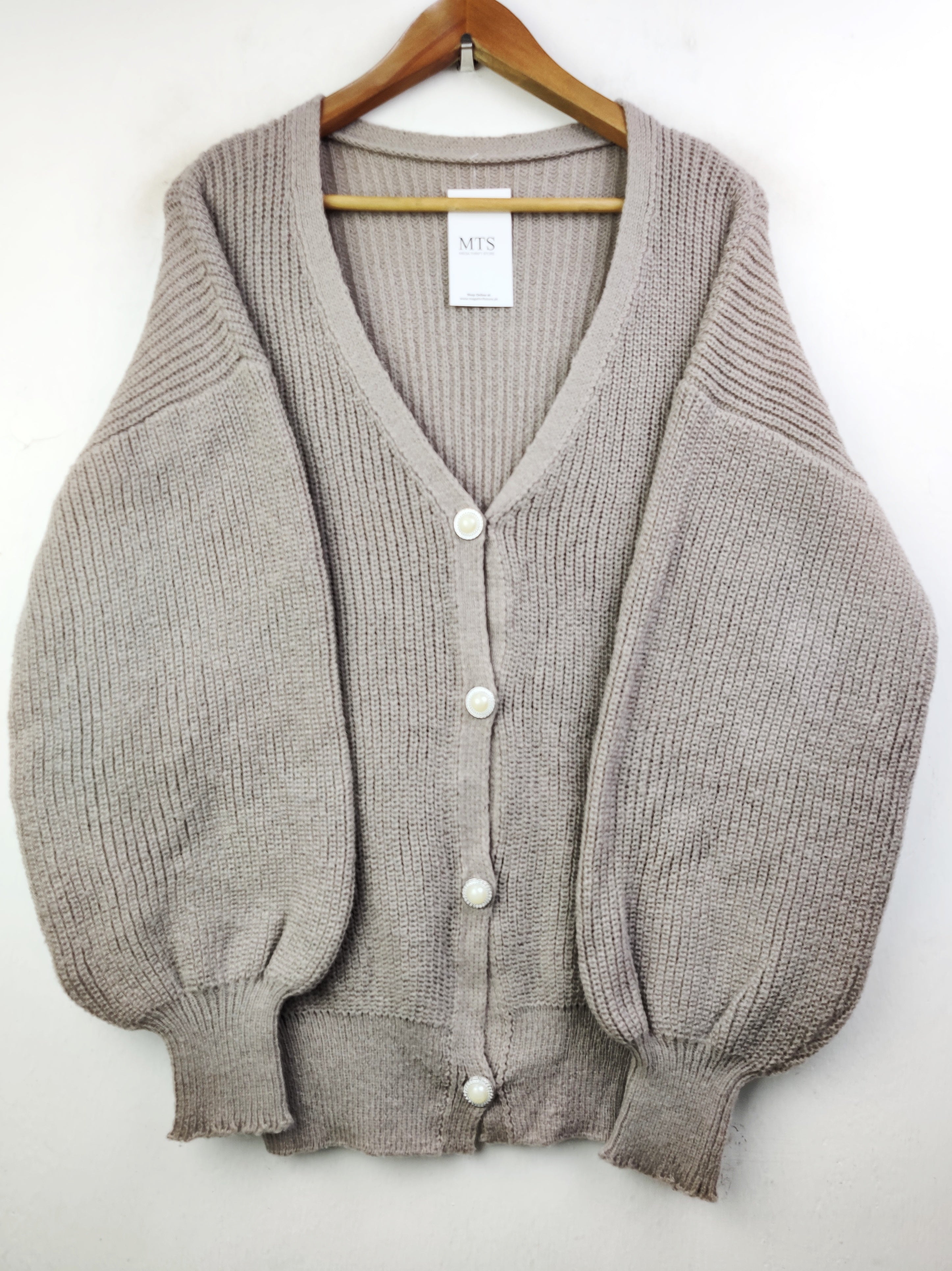 Buy online pre-used pre-loved 100% authentic & Original branded Shein (LS-7397) available in Pakistan. Top international brands avilable.