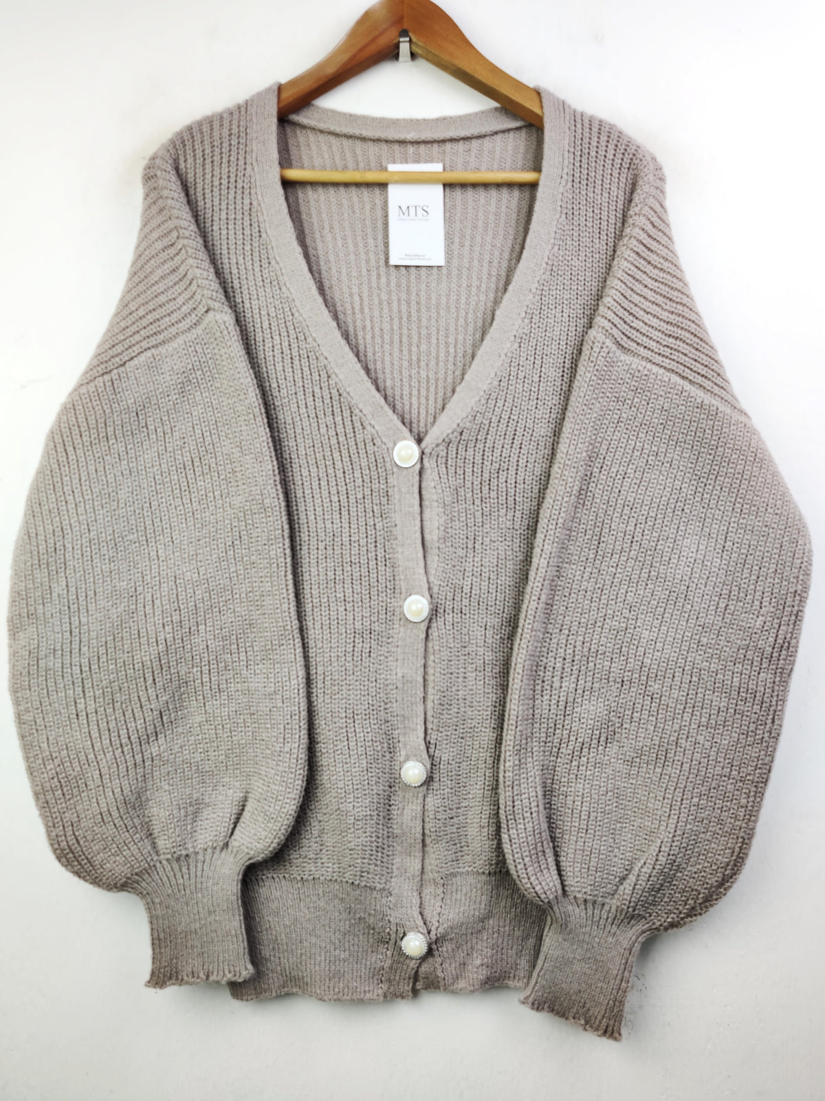 Buy online pre-used pre-loved 100% authentic & Original branded Shein (LS-7397) available in Pakistan. Top international brands avilable.