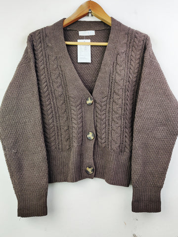 Buy online pre-used pre-loved 100% authentic & Original branded Primark (LS-7398) available in Pakistan. Top international brands avilable.