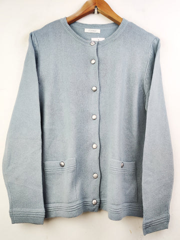 Buy online pre-used pre-loved 100% authentic & Original branded Marks & Spencer (LS-7402) available in Pakistan. Top international brands avilable.