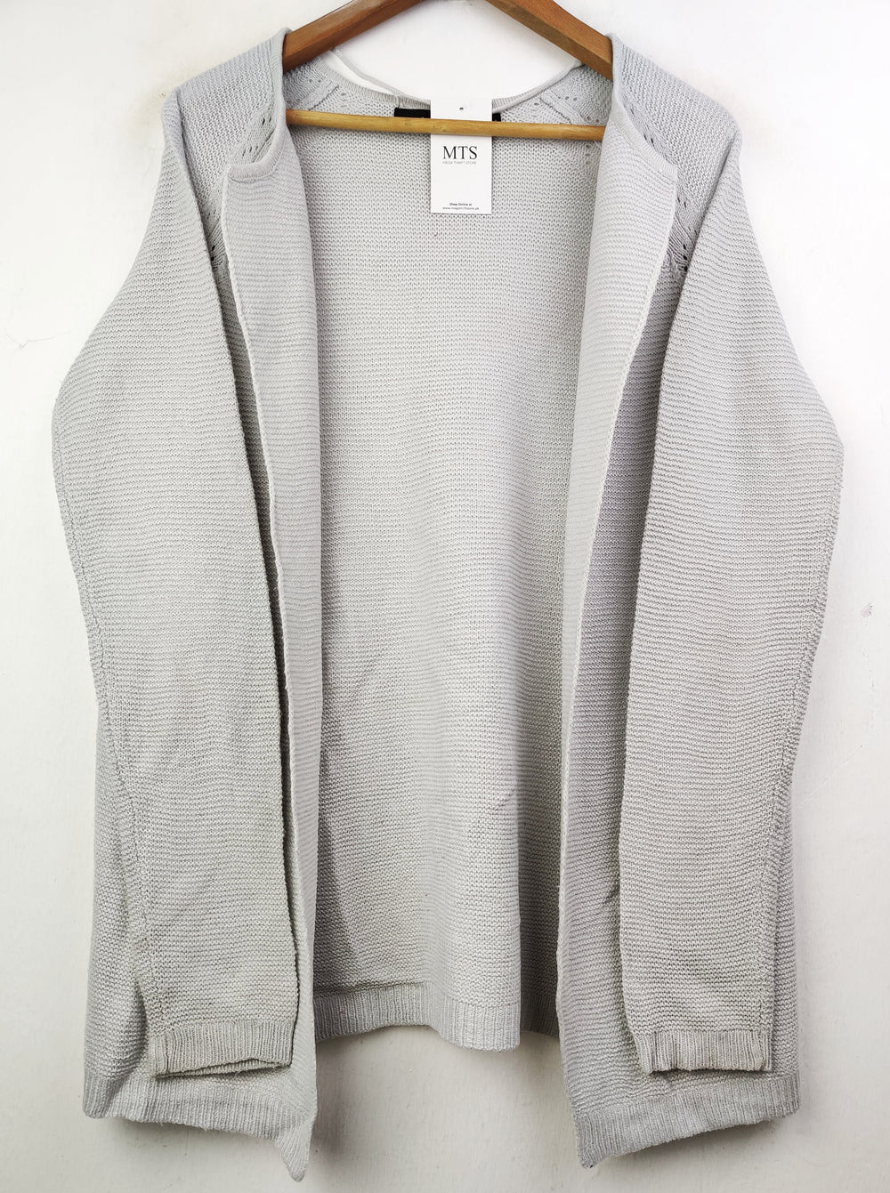Buy online pre-used pre-loved 100% authentic & Original branded Vero Moda (LS-7418) available in Pakistan. Top international brands avilable.