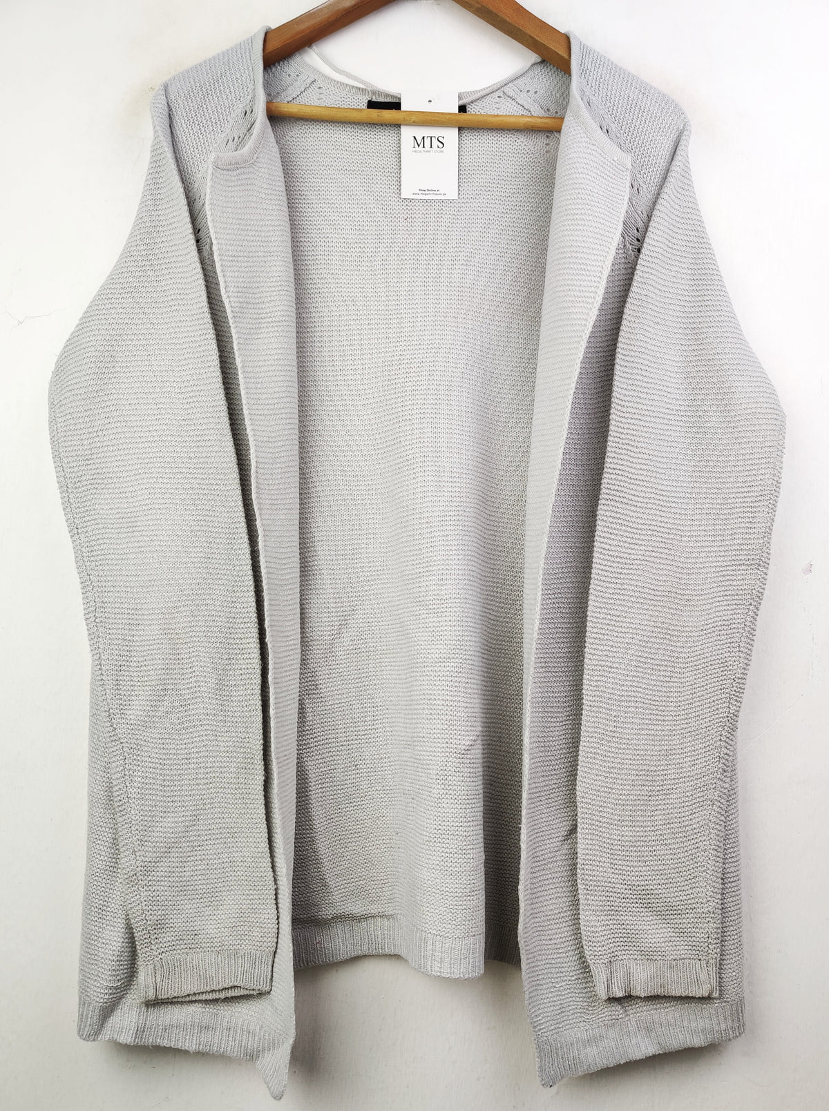 Buy online pre-used pre-loved 100% authentic & Original branded Vero Moda (LS-7418) available in Pakistan. Top international brands avilable.
