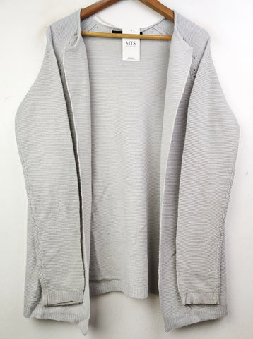 Buy online pre-used pre-loved 100% authentic & Original branded Vero Moda (LS-7418) available in Pakistan. Top international brands avilable.