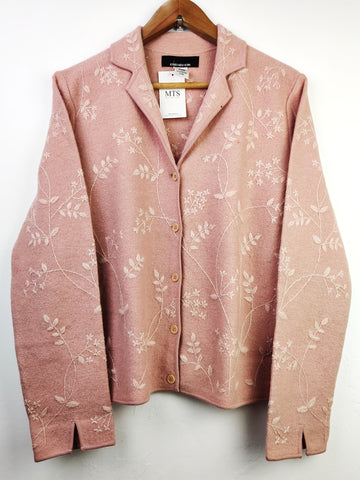 Buy online pre-used pre-loved 100% authentic & Original branded Susan Bristol (LS-7453) available in Pakistan. Top international brands avilable.
