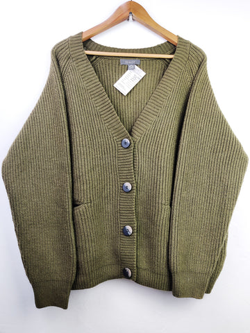 Buy online pre-used pre-loved 100% authentic & Original branded Primark (LS-7489) available in Pakistan. Top international brands avilable.