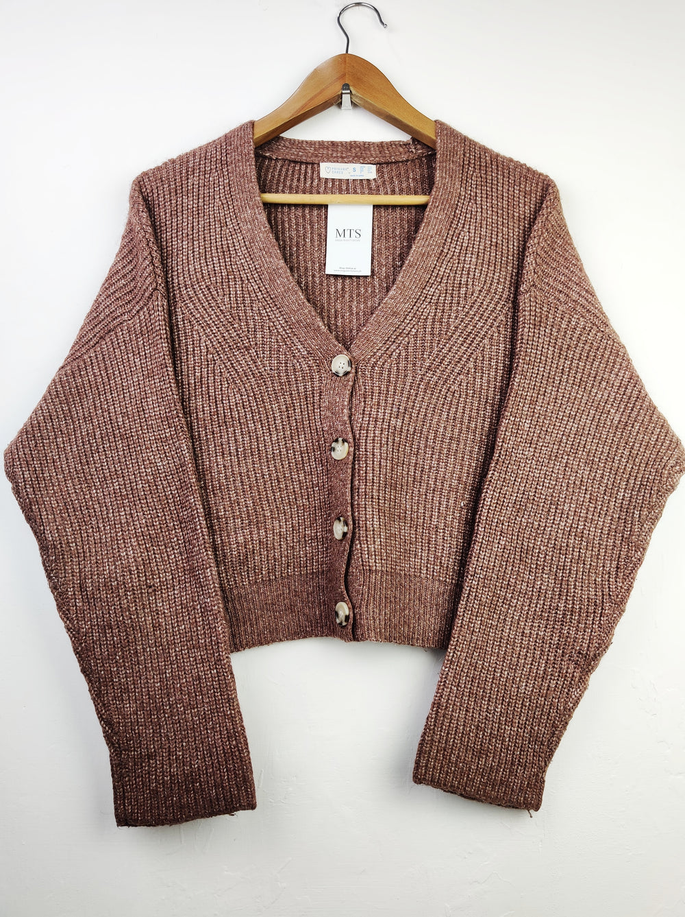 Buy online pre-used pre-loved 100% authentic & Original branded Primark (LS-7493) available in Pakistan. Top international brands avilable.