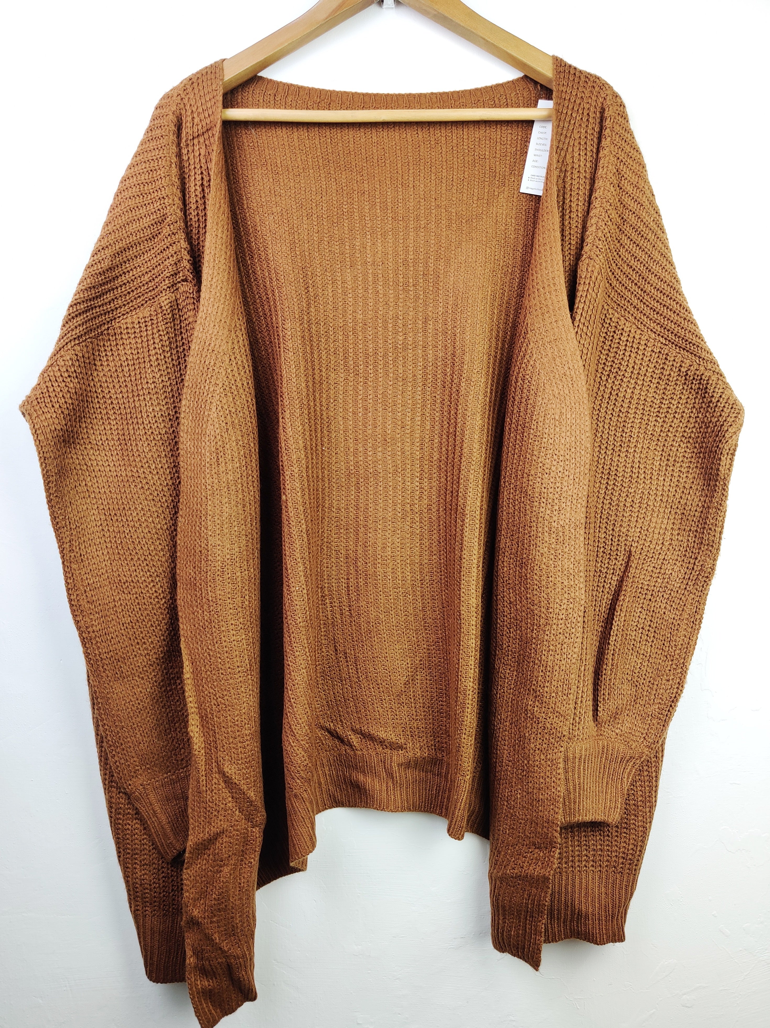Buy online pre-used pre-loved 100% authentic & Original branded Shein (LS-7501) available in Pakistan. Top international brands avilable.
