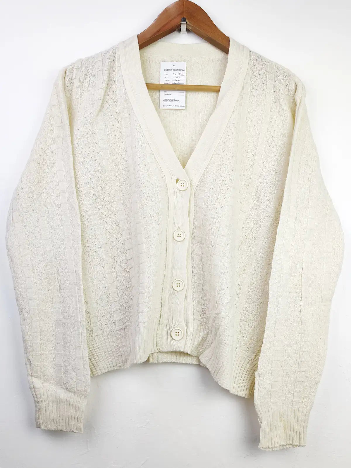 Buy online pre-used pre-loved 100% authentic & Original branded Unknown Brand (LS-7531) available in Pakistan. Top international brands avilable.