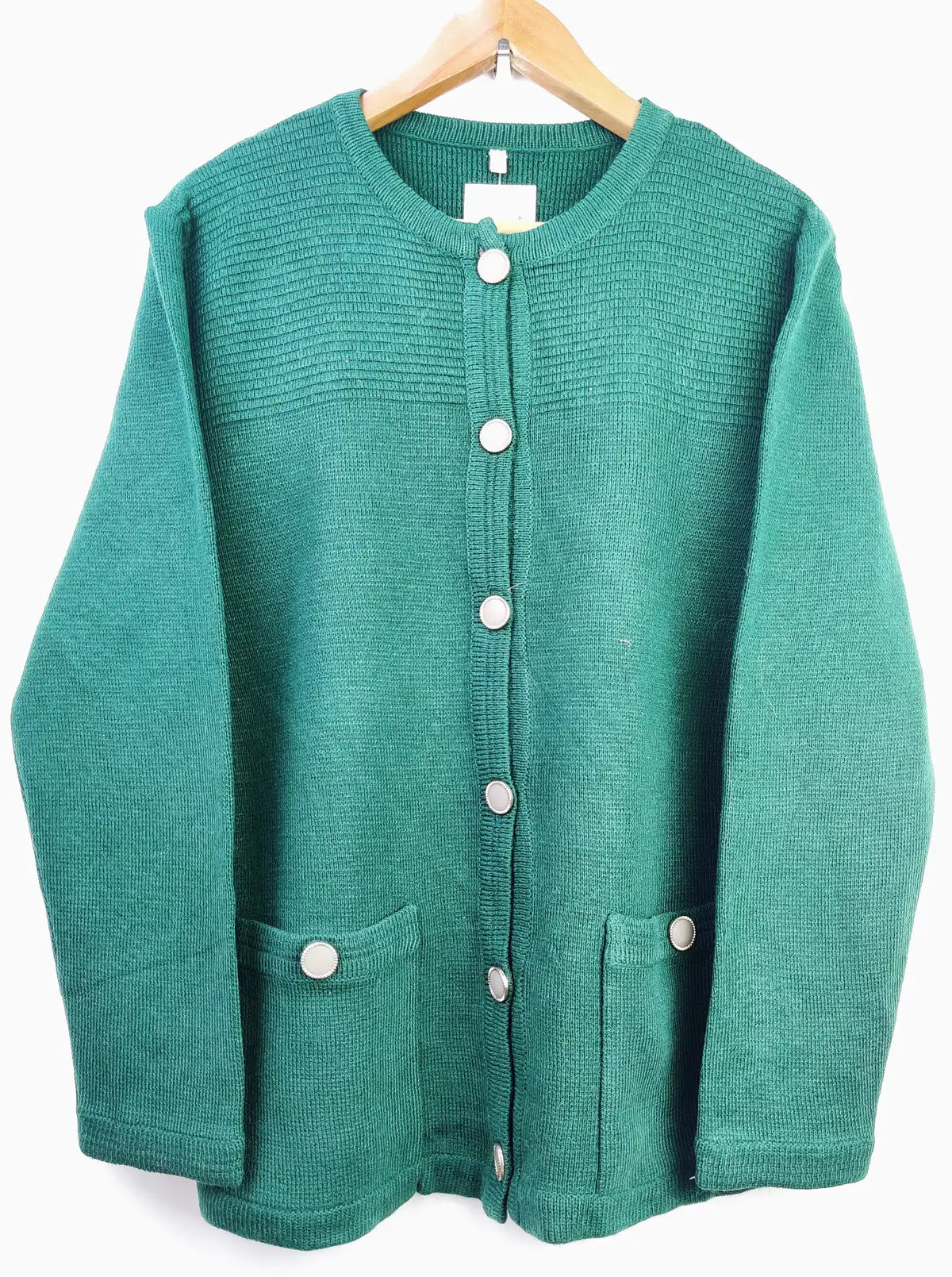 Buy online pre-used pre-loved 100% authentic & Original branded Unknown Brand (LS-7545) available in Pakistan. Top international brands avilable.