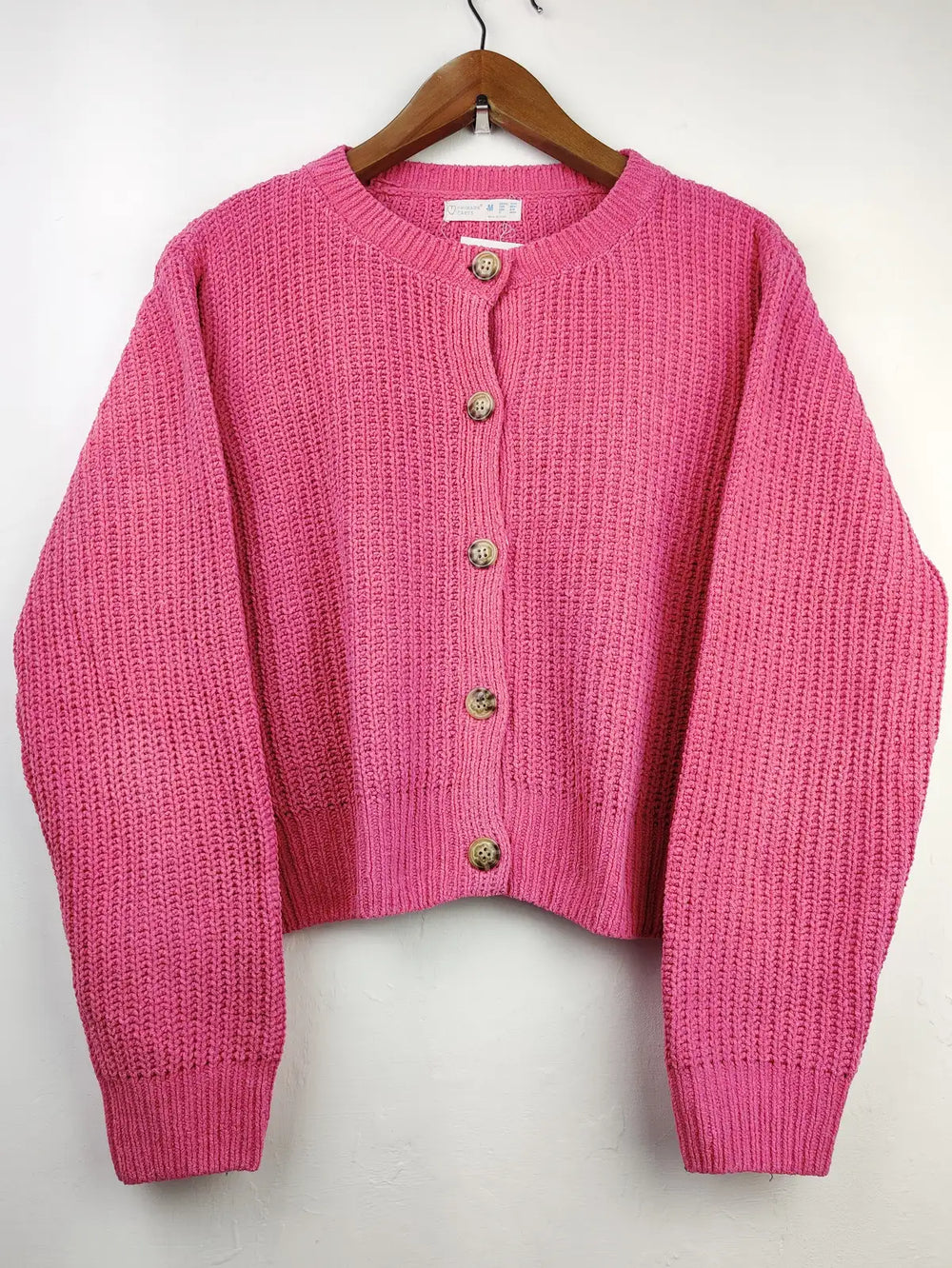 Buy online pre-used pre-loved 100% authentic & Original branded Primark (LS-7563) available in Pakistan. Top international brands avilable.