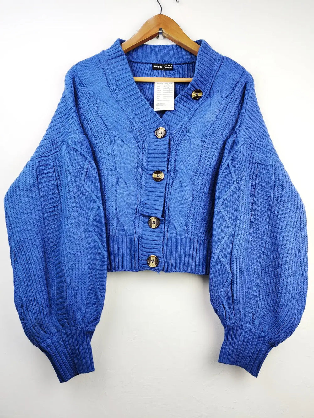 Buy online pre-used pre-loved 100% authentic & Original branded Shein (LS-7566) available in Pakistan. Top international brands avilable.