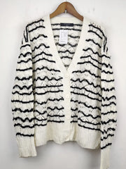 Buy online pre-used pre-loved 100% authentic & Original branded Primark (LS-7577) available in Pakistan. Top international brands avilable.