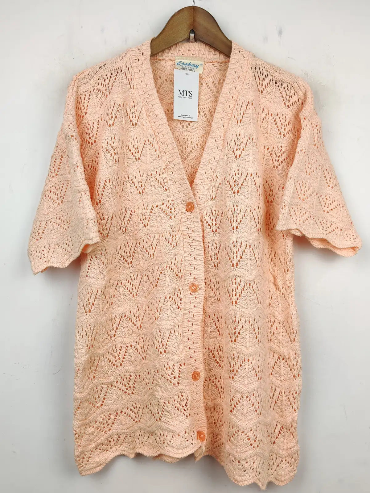 Buy online pre-used pre-loved 100% authentic & Original branded Esskay (LS-7585) available in Pakistan. Top international brands avilable.