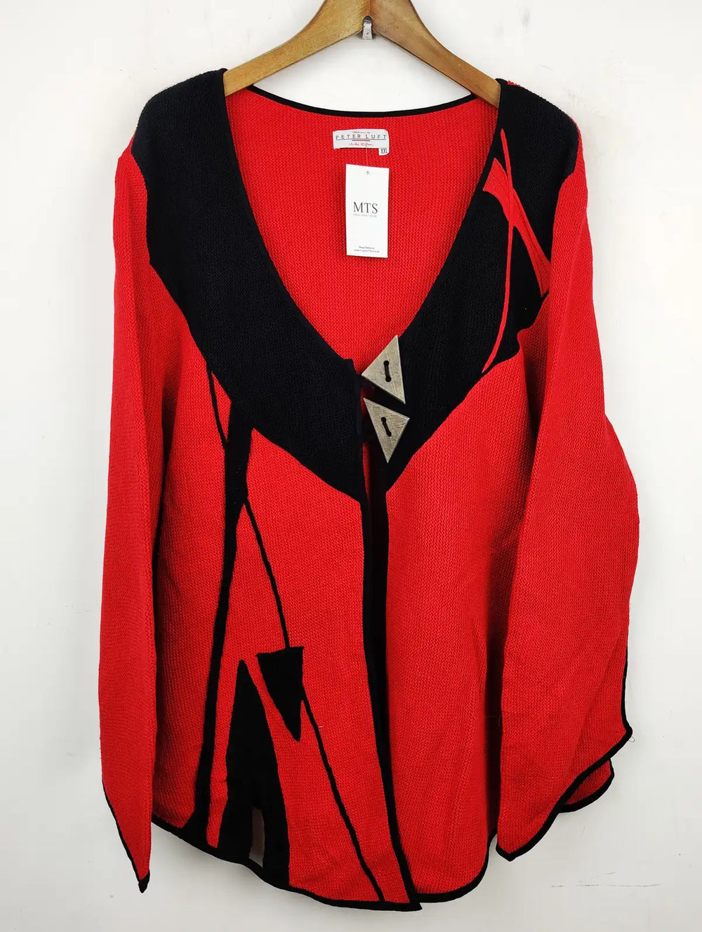 Buy online pre-used pre-loved 100% authentic & Original branded Peter Luft (LS-7588) available in Pakistan. Top international brands avilable.