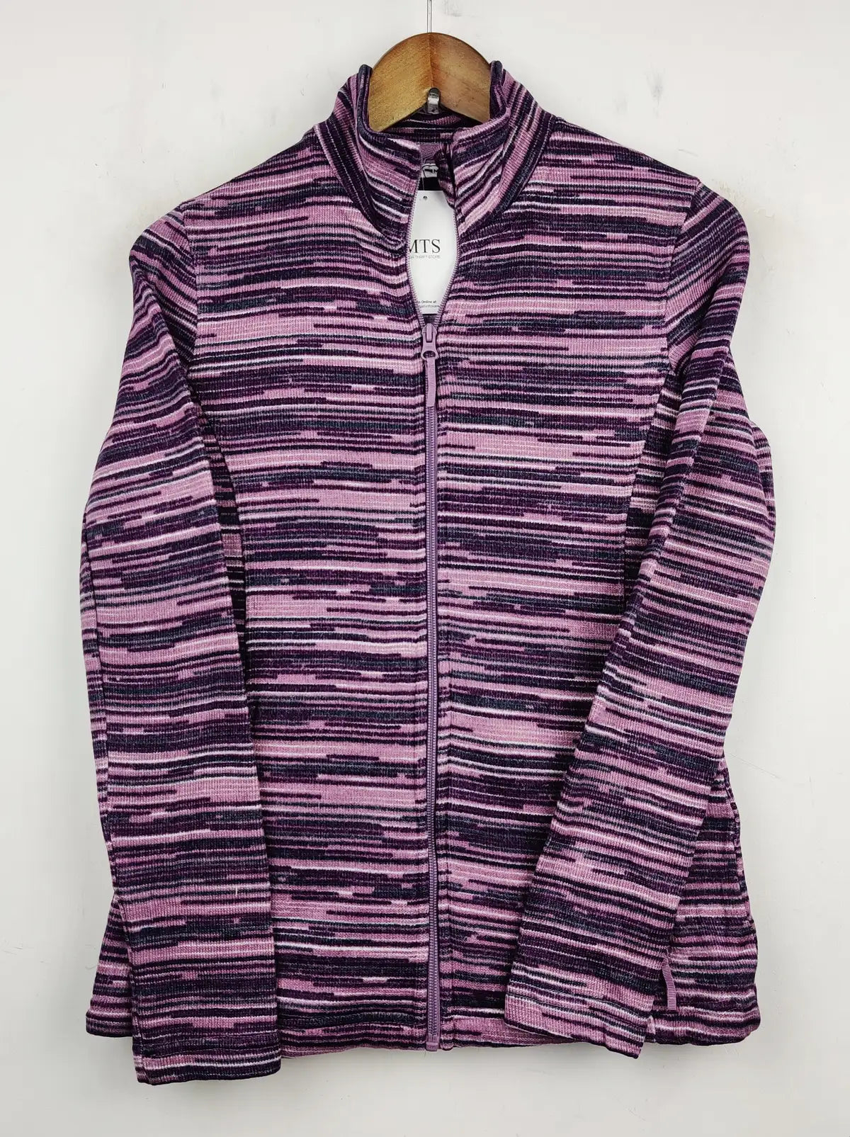 Buy online pre-used pre-loved 100% authentic & Original branded Mountain Warehouse (LS-7628) available in Pakistan. Top international brands avilable.