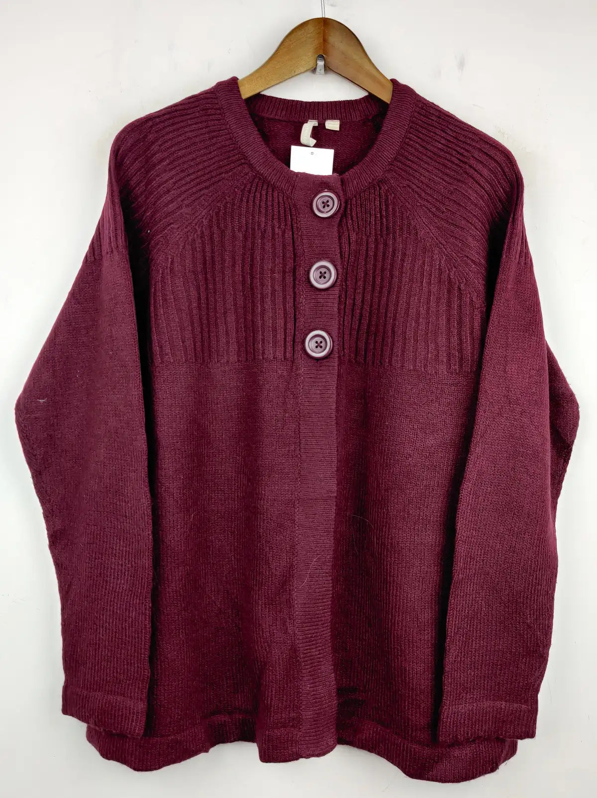 Buy online pre-used pre-loved 100% authentic & Original branded Anthology (LS-7632) available in Pakistan. Top international brands avilable.