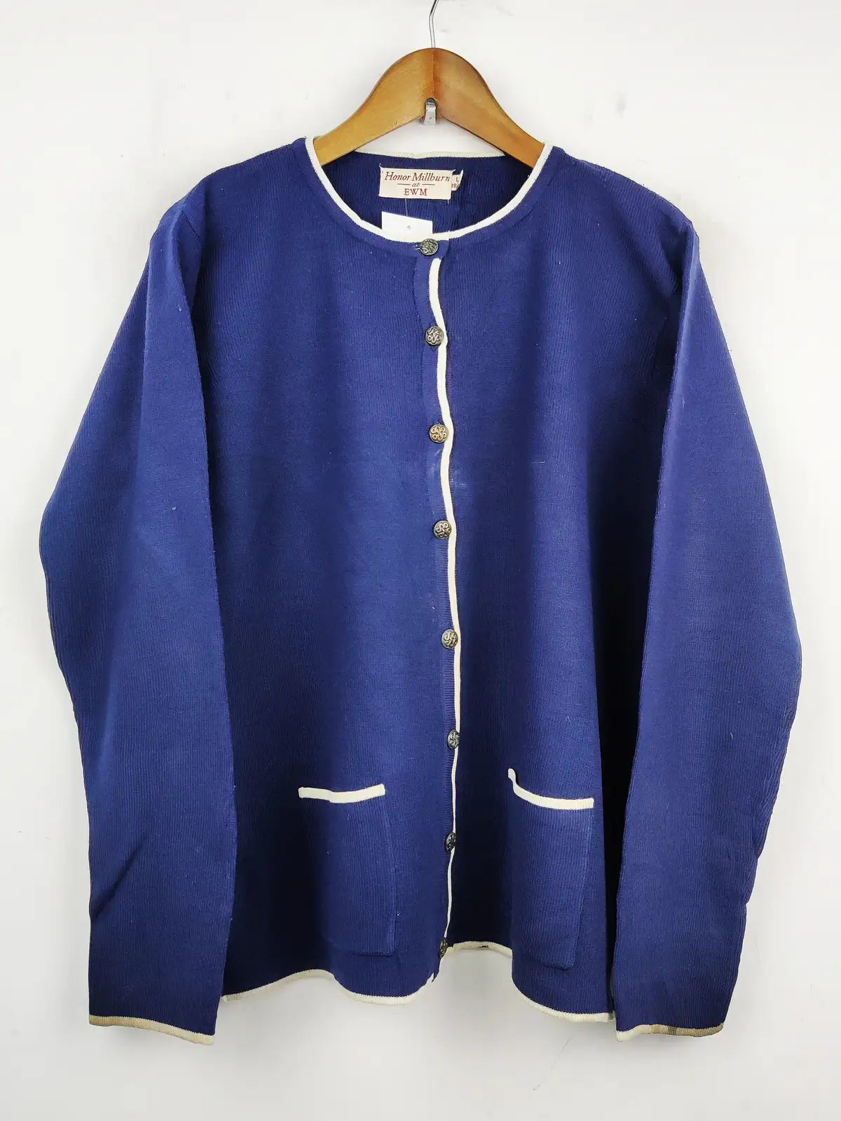 Buy online pre-used pre-loved 100% authentic & Original branded Honor Millburn (LS-7636) available in Pakistan. Top international brands avilable.