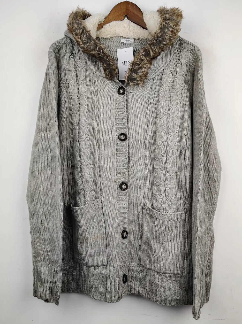 Buy online pre-used pre-loved 100% authentic & Original branded Cotton Traders (LS-7650) available in Pakistan. Top international brands avilable.