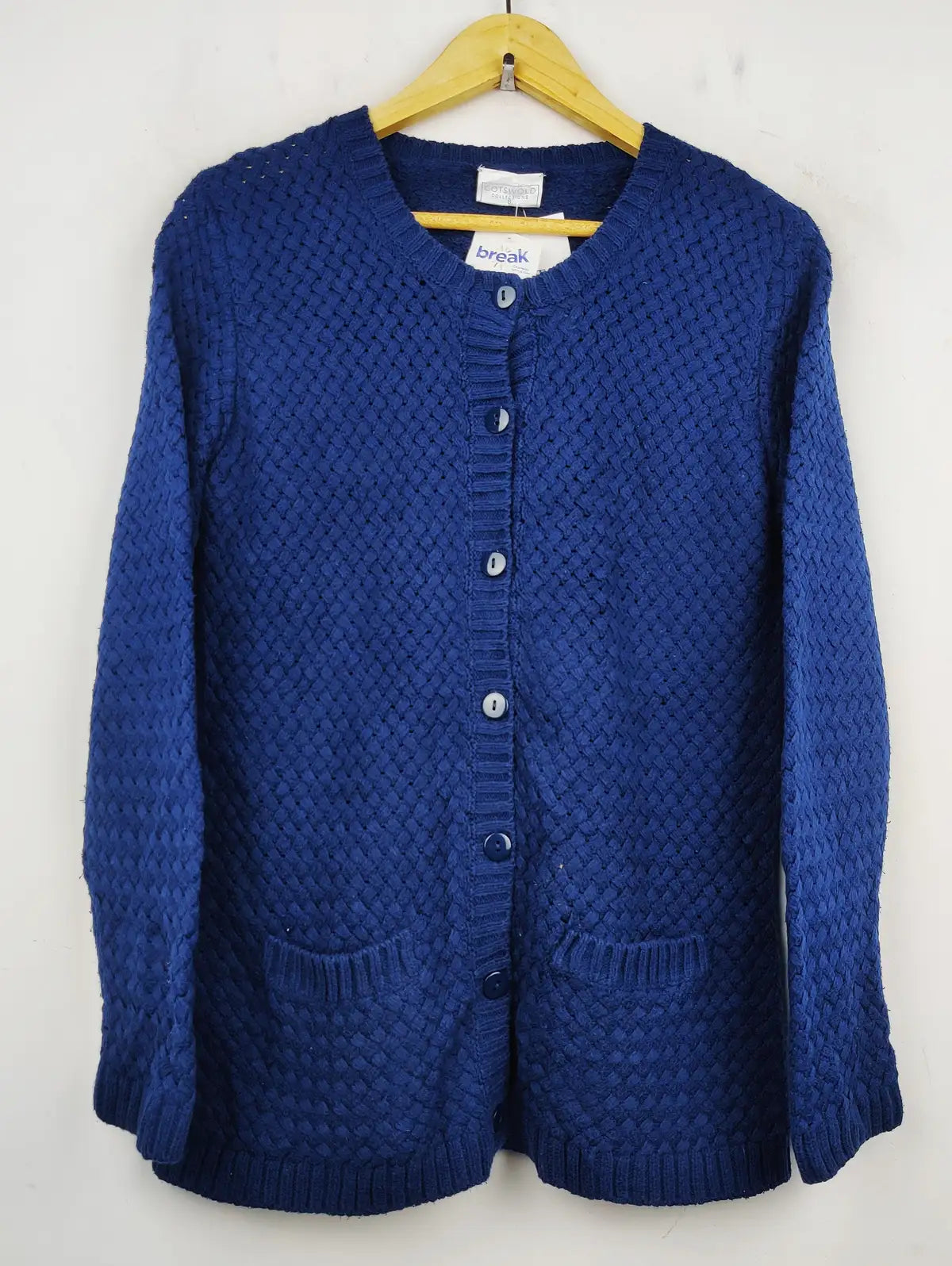 Buy online pre-used pre-loved 100% authentic & Original branded Cotswolds (LS-7660) available in Pakistan. Top international brands avilable.