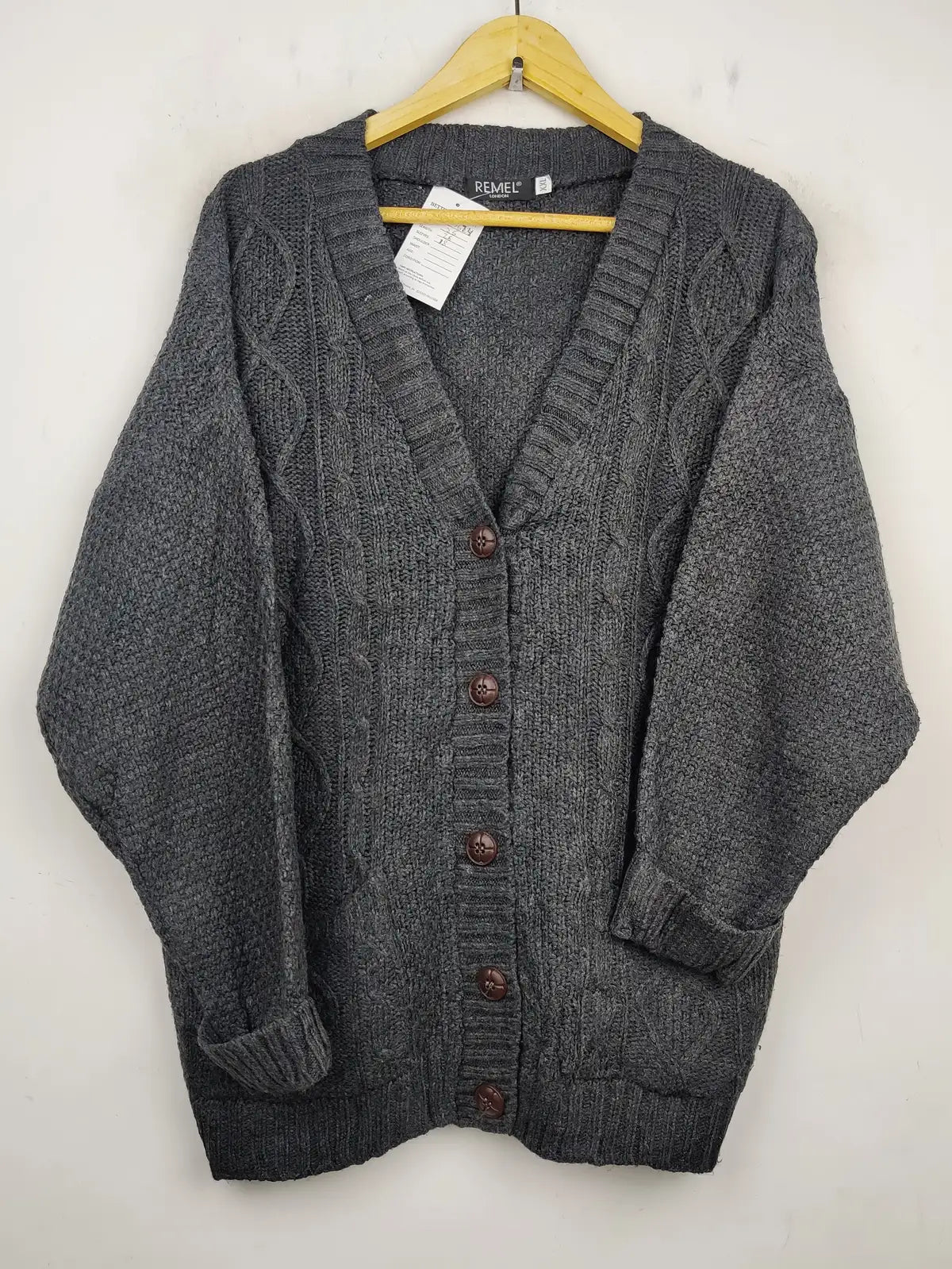 Buy online pre-used pre-loved 100% authentic & Original branded Remel (LS-7674) available in Pakistan. Top international brands avilable.
