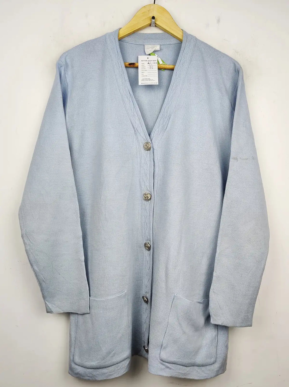 Buy online pre-used pre-loved 100% authentic & Original branded Classics (LS-7678) available in Pakistan. Top international brands avilable.