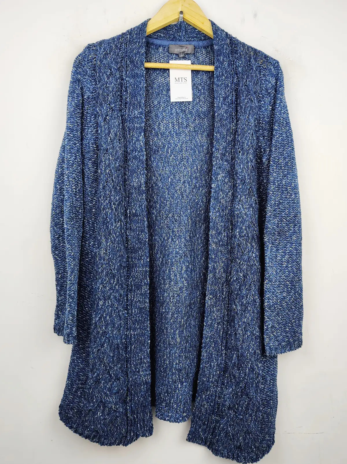 Buy online pre-used pre-loved 100% authentic & Original branded Marks & Spencer (LS-7679) available in Pakistan. Top international brands avilable.