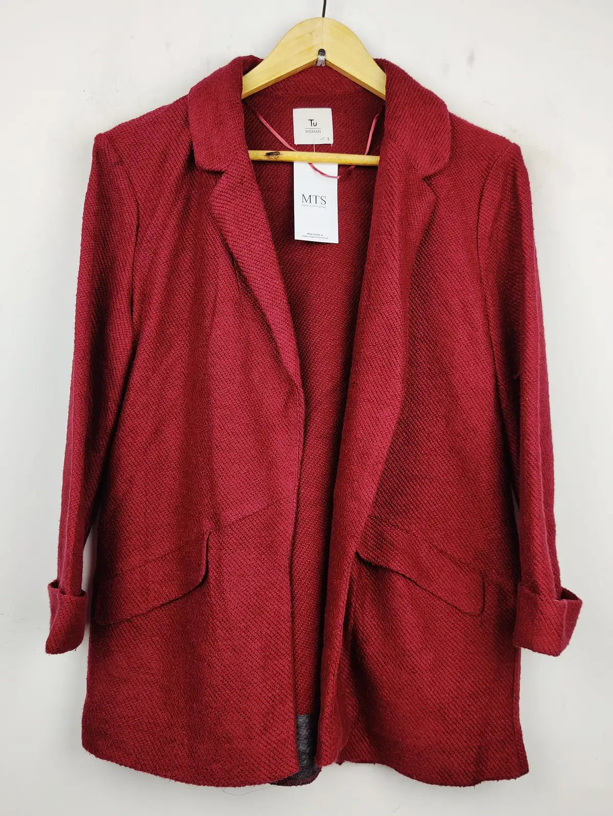 Buy online pre-used pre-loved 100% authentic & Original branded Tu (LS-7681) available in Pakistan. Top international brands avilable.