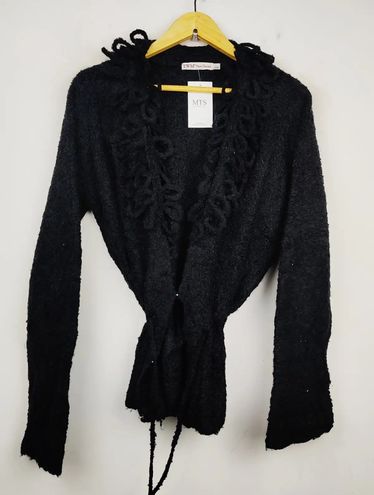 Buy online pre-used pre-loved 100% authentic & Original branded Ewm (LS-7682) available in Pakistan. Top international brands avilable.