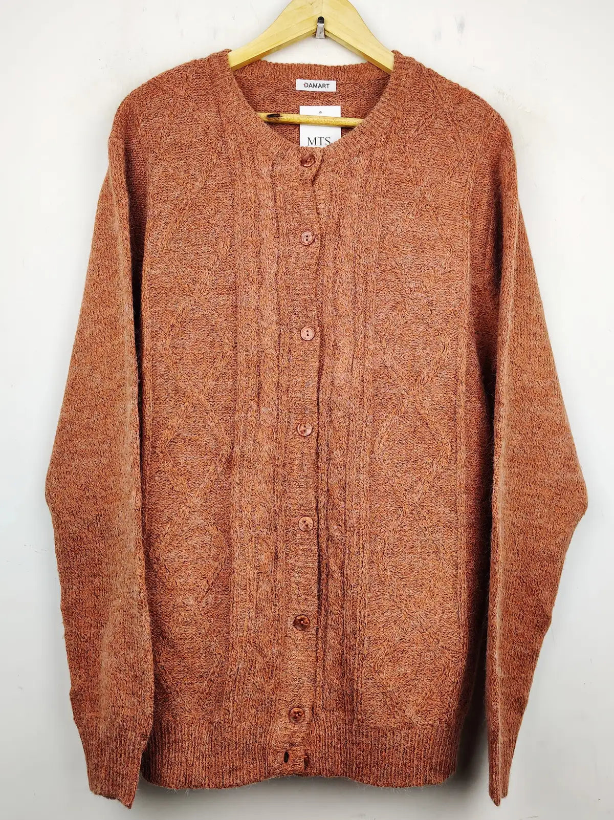 Buy online pre-used pre-loved 100% authentic & Original branded Damart (LS-7684) available in Pakistan. Top international brands avilable.
