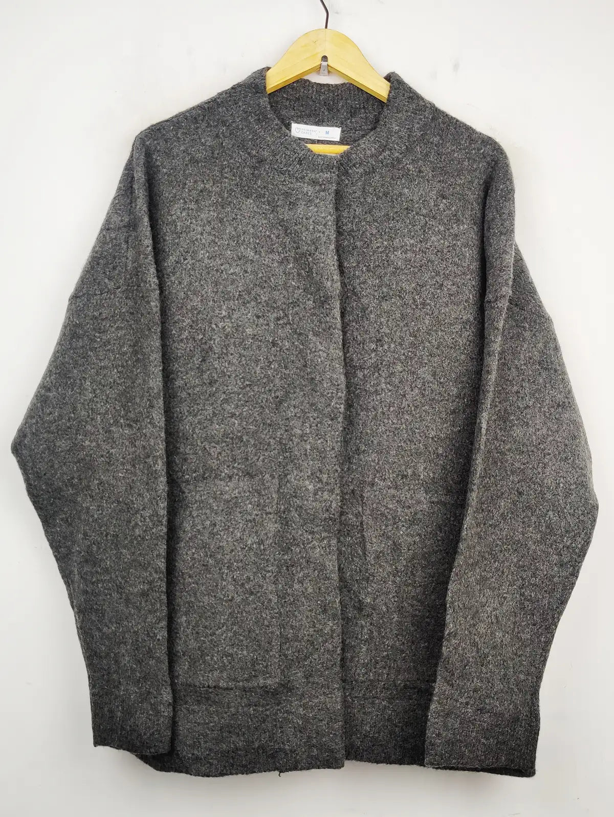 Buy online pre-used pre-loved 100% authentic & Original branded Primark (LS-7686) available in Pakistan. Top international brands avilable.