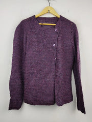Buy online pre-used pre-loved 100% authentic & Original branded Unknown Brand (LS-7692) available in Pakistan. Top international brands avilable.