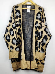 Buy online pre-used pre-loved 100% authentic & Original branded Marks & Spencer (LS-7693) available in Pakistan. Top international brands avilable.