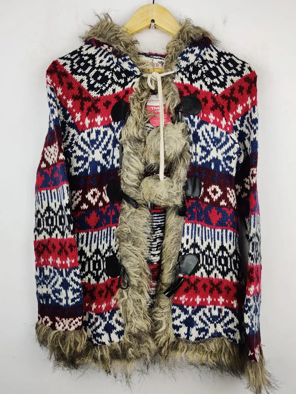 Buy online pre-used pre-loved 100% authentic & Original branded Falmer Heritage (LS-7702) available in Pakistan. Top international brands avilable.