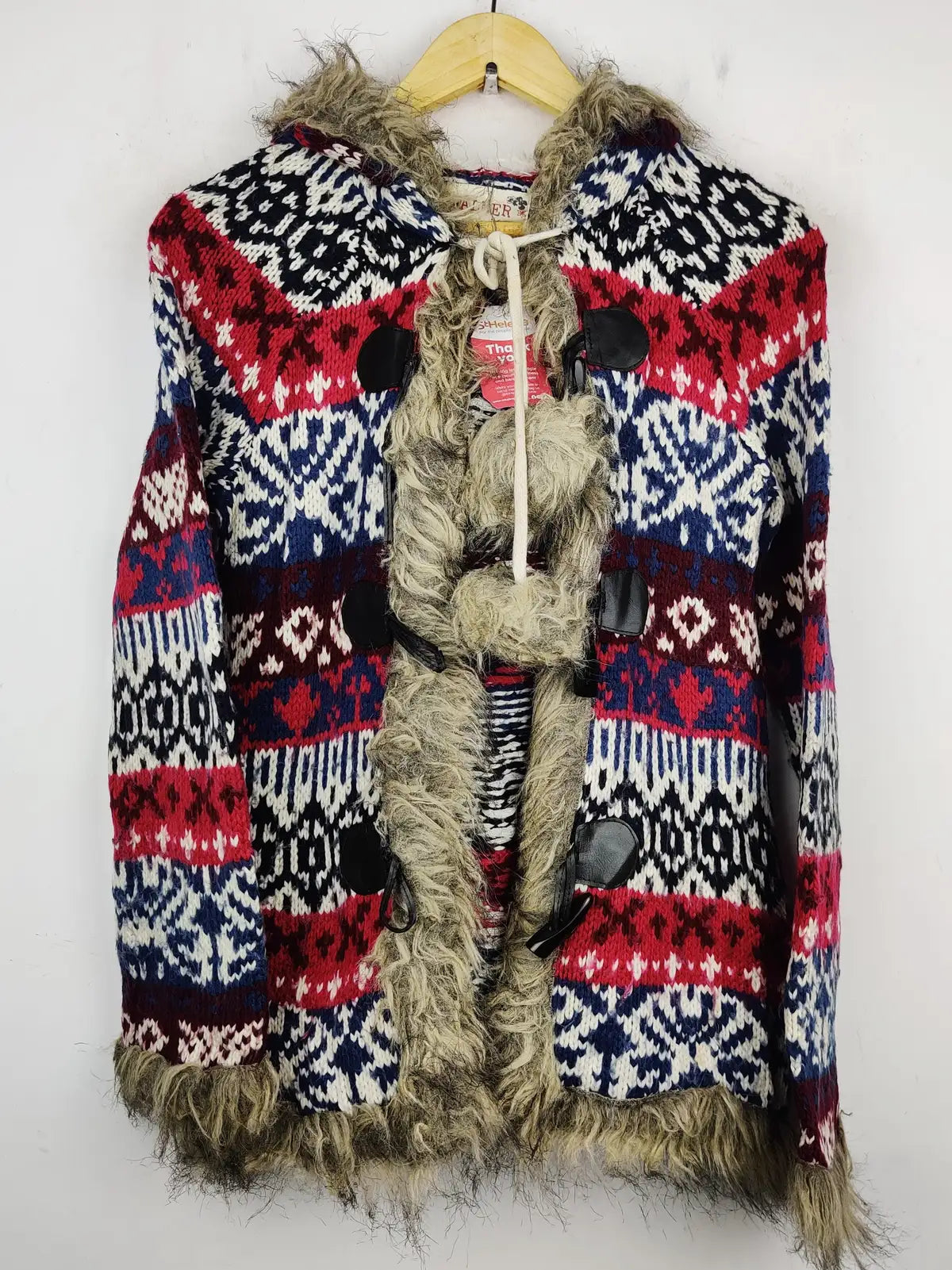 Buy online pre-used pre-loved 100% authentic & Original branded Falmer Heritage (LS-7702) available in Pakistan. Top international brands avilable.