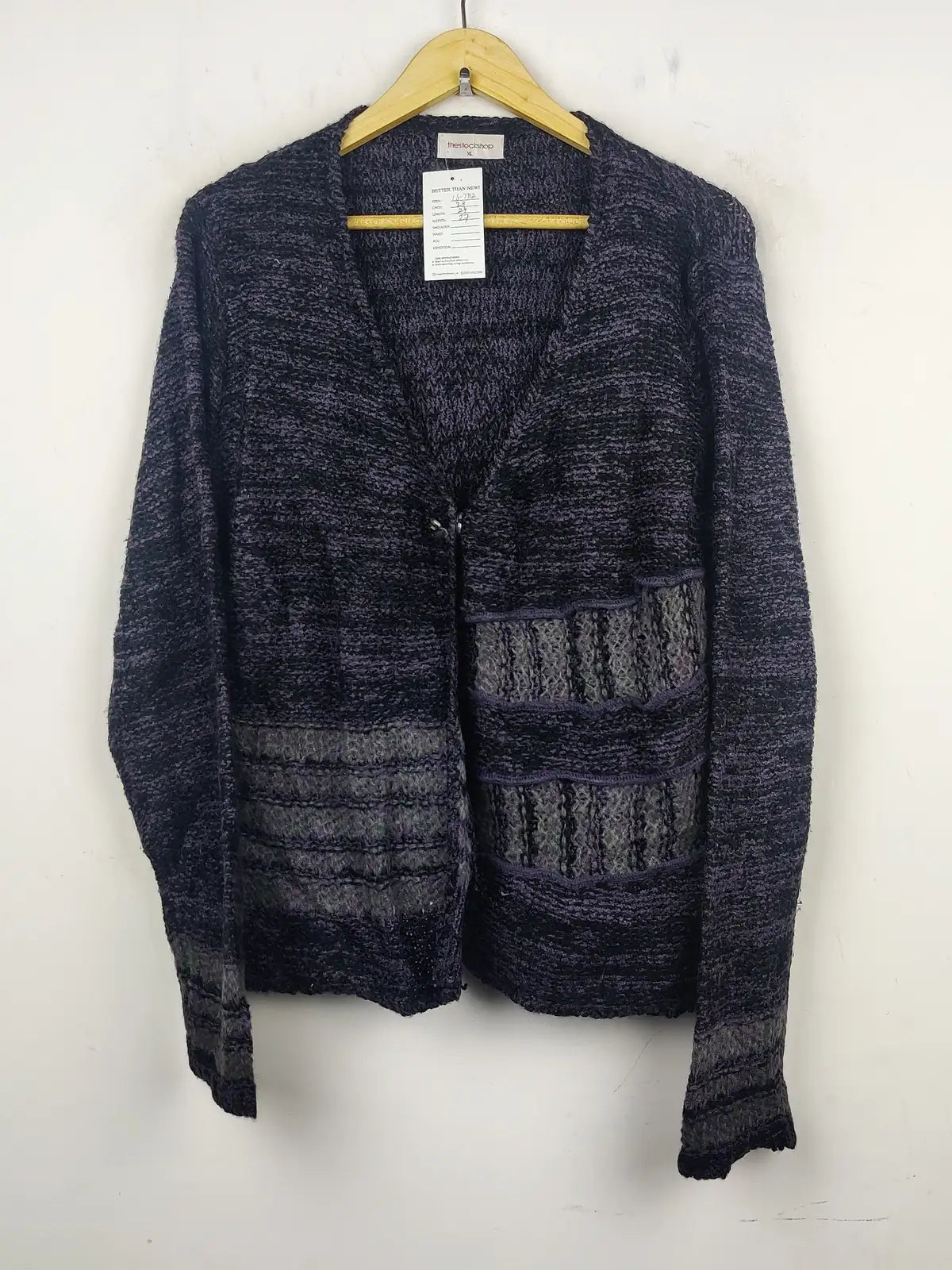 Buy online pre-used pre-loved 100% authentic & Original branded The Stock Shop (LS-7712) available in Pakistan. Top international brands avilable.