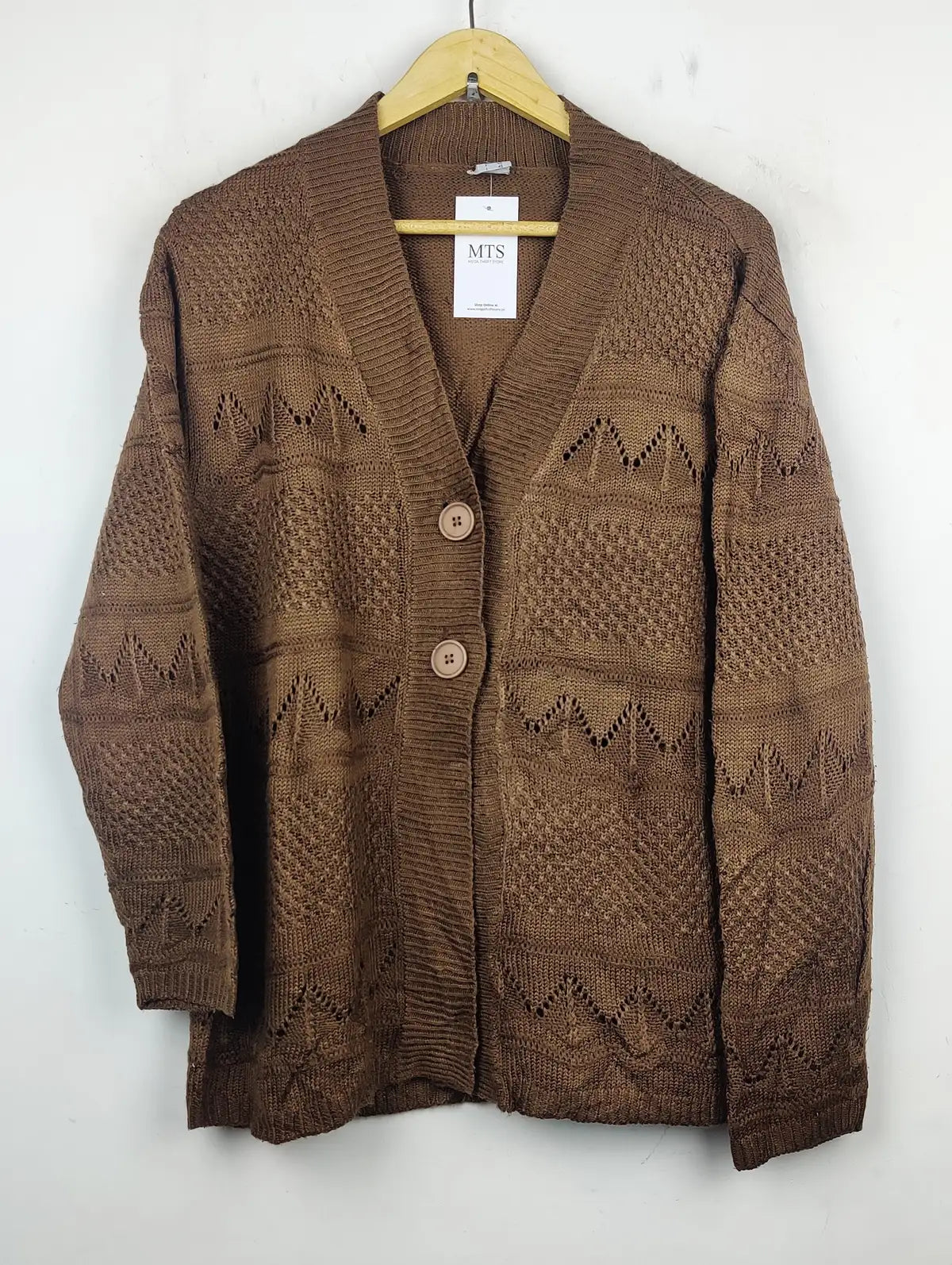Buy online pre-used pre-loved 100% authentic & Original branded Unknown Brand (LS-7724) available in Pakistan. Top international brands avilable.