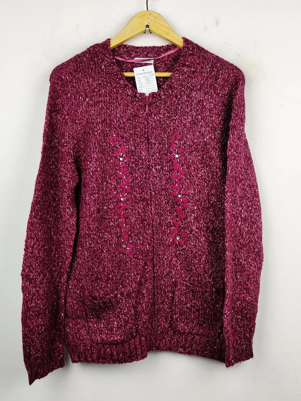 Buy online pre-used pre-loved 100% authentic & Original branded Damart (LS-7733) available in Pakistan. Top international brands avilable.