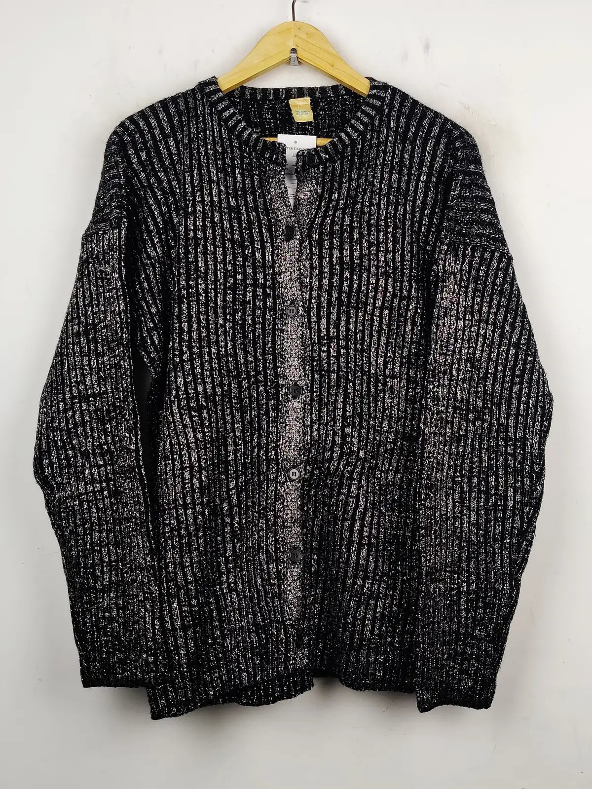 Buy online pre-used pre-loved 100% authentic & Original branded Unknown Brand (LS-7737) available in Pakistan. Top international brands avilable.