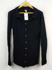 Buy online pre-used pre-loved 100% authentic & Original branded Unknown Brand (LS-7748) available in Pakistan. Top international brands avilable.