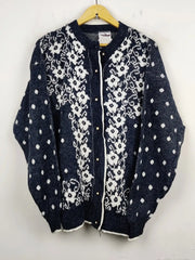 Buy online pre-used pre-loved 100% authentic & Original branded Top Style (LS-7750) available in Pakistan. Top international brands avilable.