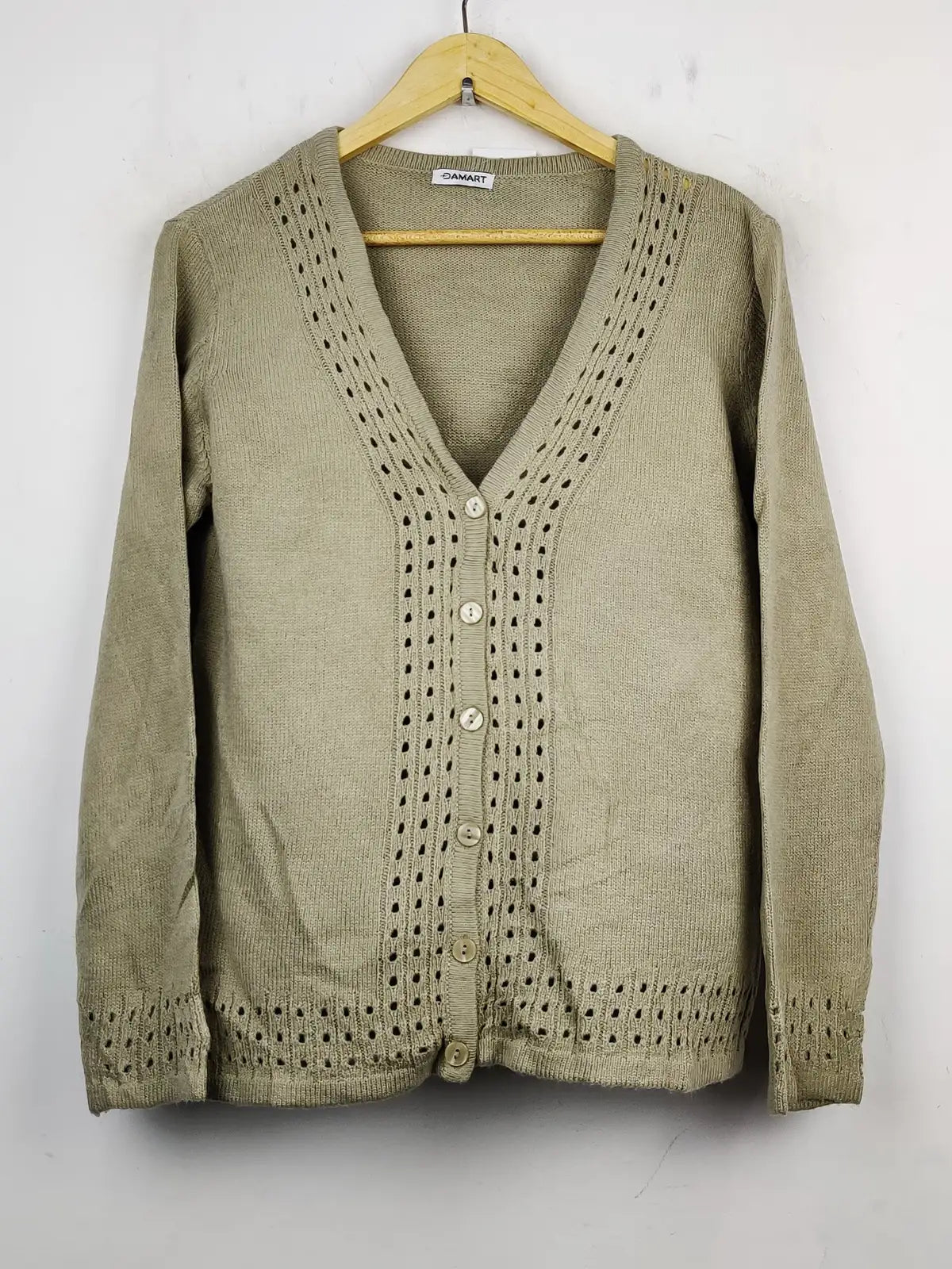 Buy online pre-used pre-loved 100% authentic & Original branded Damart (LS-7762) available in Pakistan. Top international brands avilable.