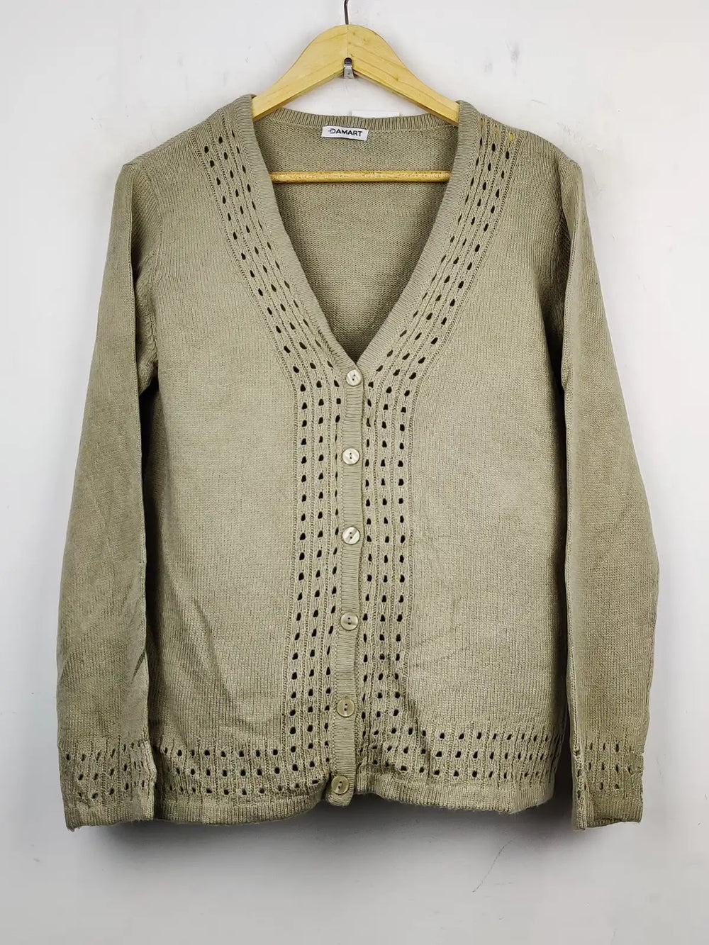 Buy online pre-used pre-loved 100% authentic & Original branded Damart (LS-7762) available in Pakistan. Top international brands avilable.