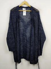 Buy online pre-used pre-loved 100% authentic & Original branded Tu (LS-7770) available in Pakistan. Top international brands avilable.