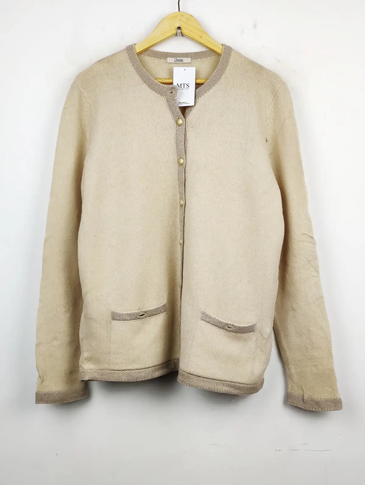 Buy online pre-used pre-loved 100% authentic & Original branded Marks & Spencer (LS-7772) available in Pakistan. Top international brands avilable.