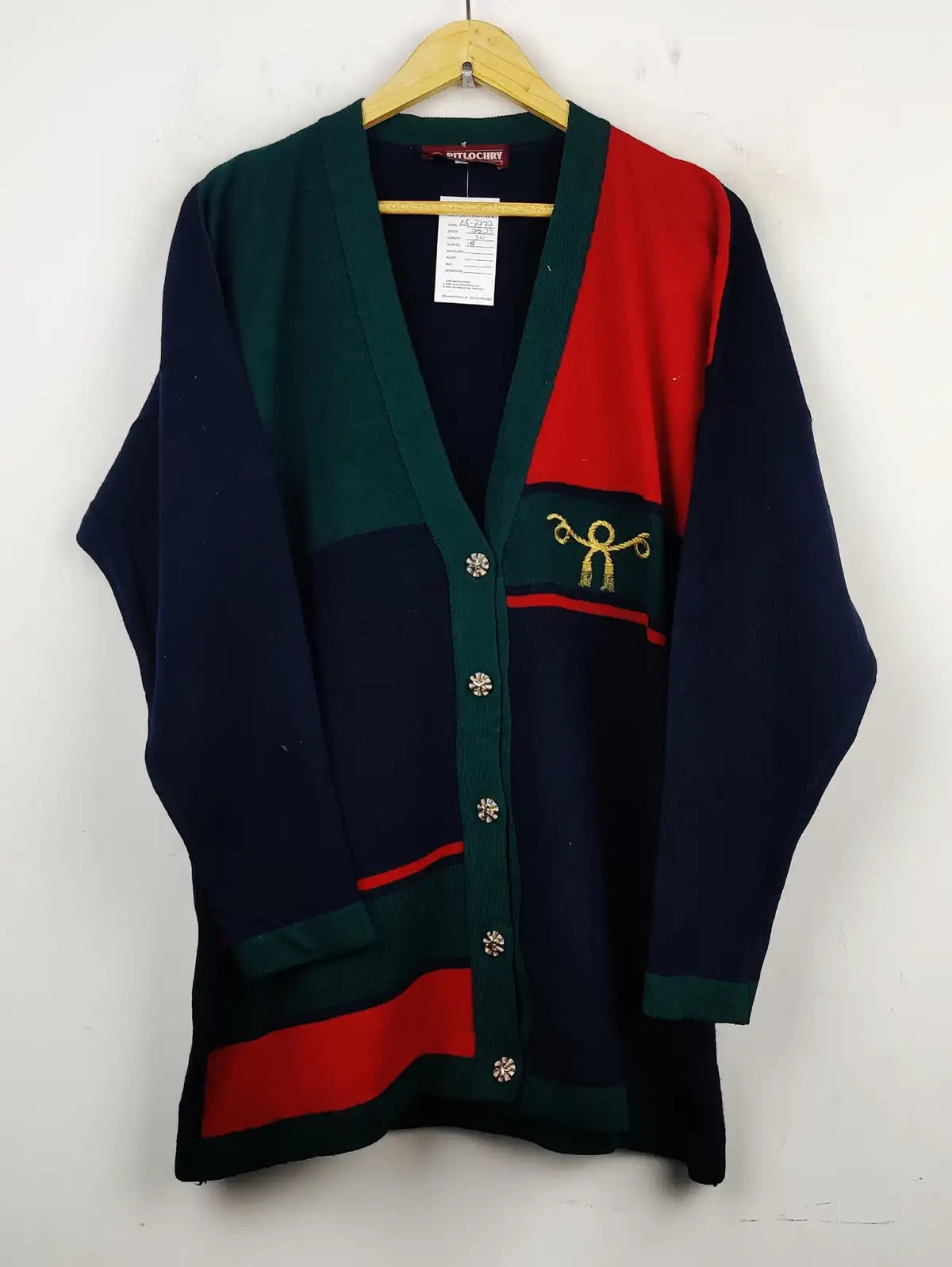 Buy online pre-used pre-loved 100% authentic & Original branded Pitlochry (LS-7777) available in Pakistan. Top international brands avilable.