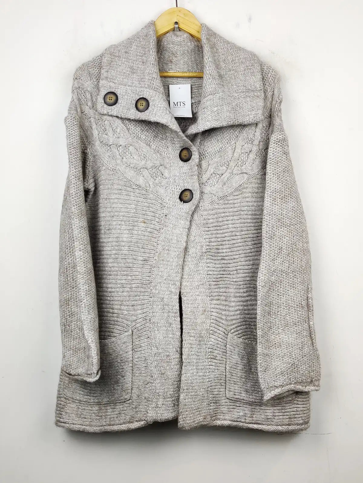 Buy online pre-used pre-loved 100% authentic & Original branded Marks & Spencer (LS-7783) available in Pakistan. Top international brands avilable.